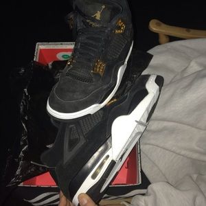 Air Jordan Retro 4s royalty
